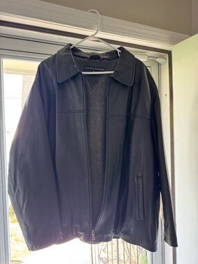 Tommy Hilfiger Black Leather Bomber Jacket